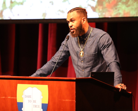 “Dare to be true” is a lesson for life, Grammy-nominated musician Jidenna tells students